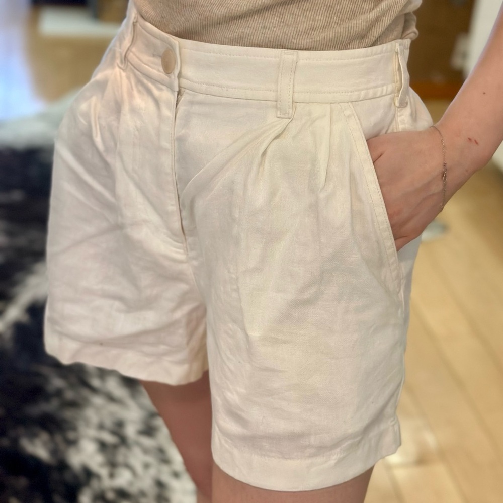 🤍Linen cotton shorts.